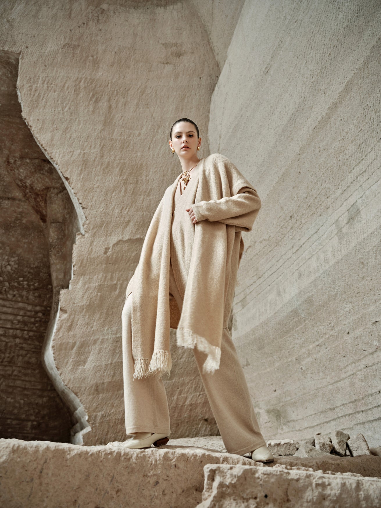 100% Cashmere Sweater - Cover Shoulder