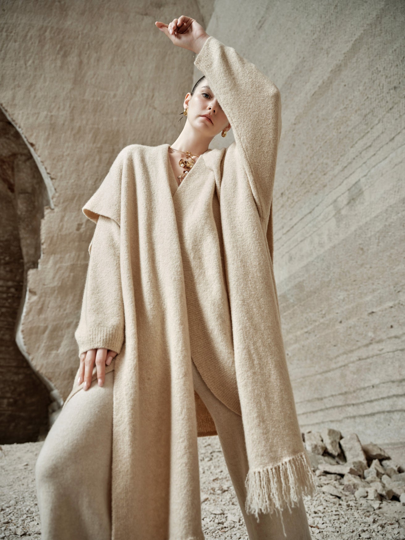 100% Cashmere Sweater - Cover Shoulder