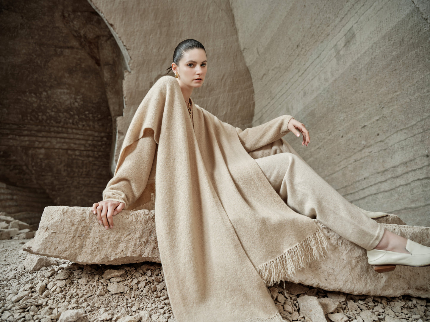 100% Cashmere Sweater - Cover Shoulder