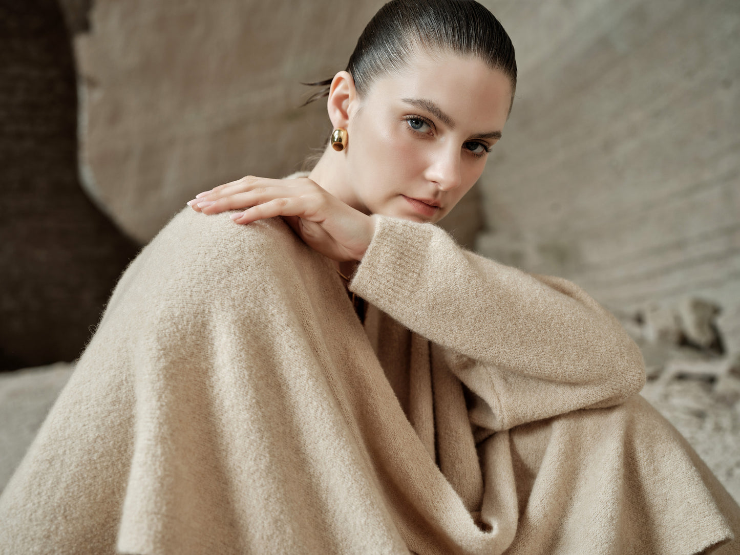 100% Cashmere Sweater - Cover Shoulder
