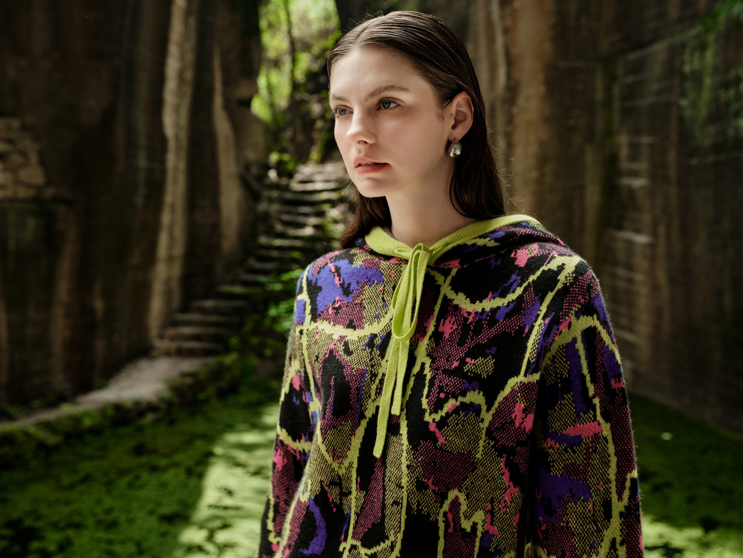 100% Cashmere Sweater - Neon Jungle